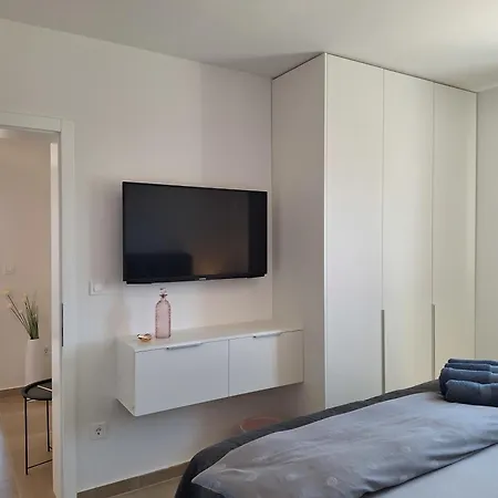 Apartment Traum-meerblick-vodice Vodice
