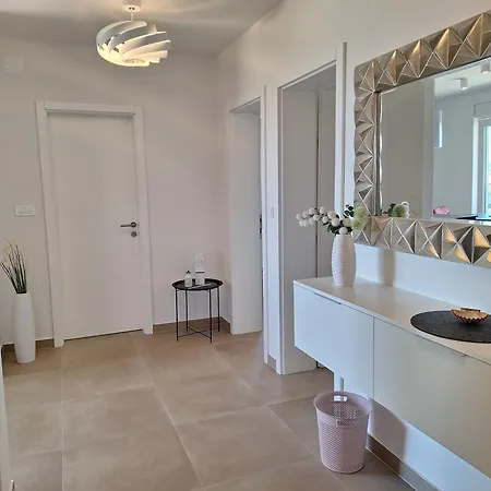 Traum-meerblick-vodice Apartman *