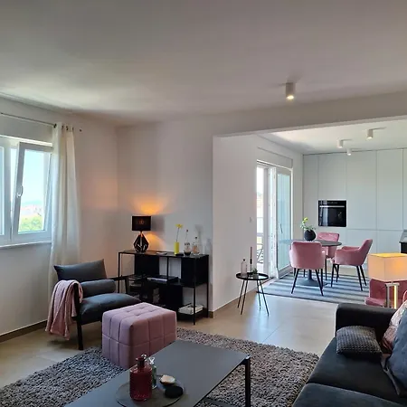 Apartament Traum-meerblick-vodice Vodice