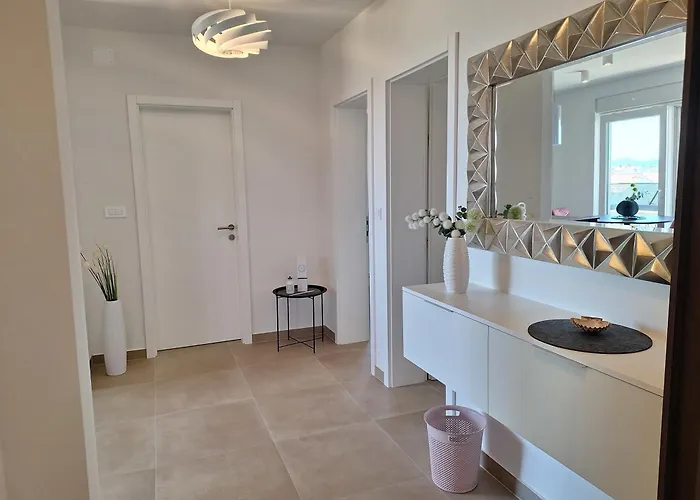 Traum-meerblick-vodice Appartement *